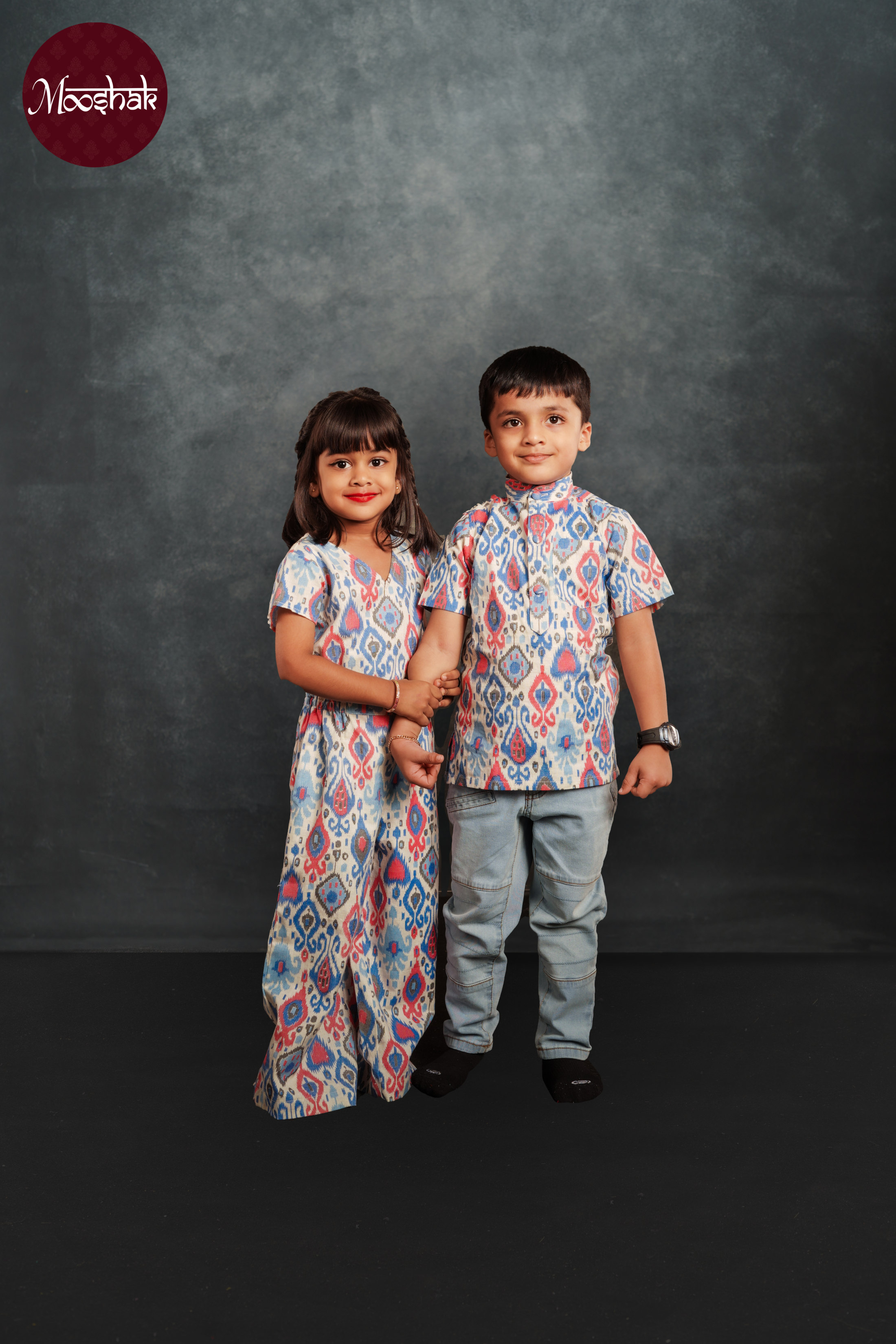 Pioneer - Kurta in Blue-Pink Patola print