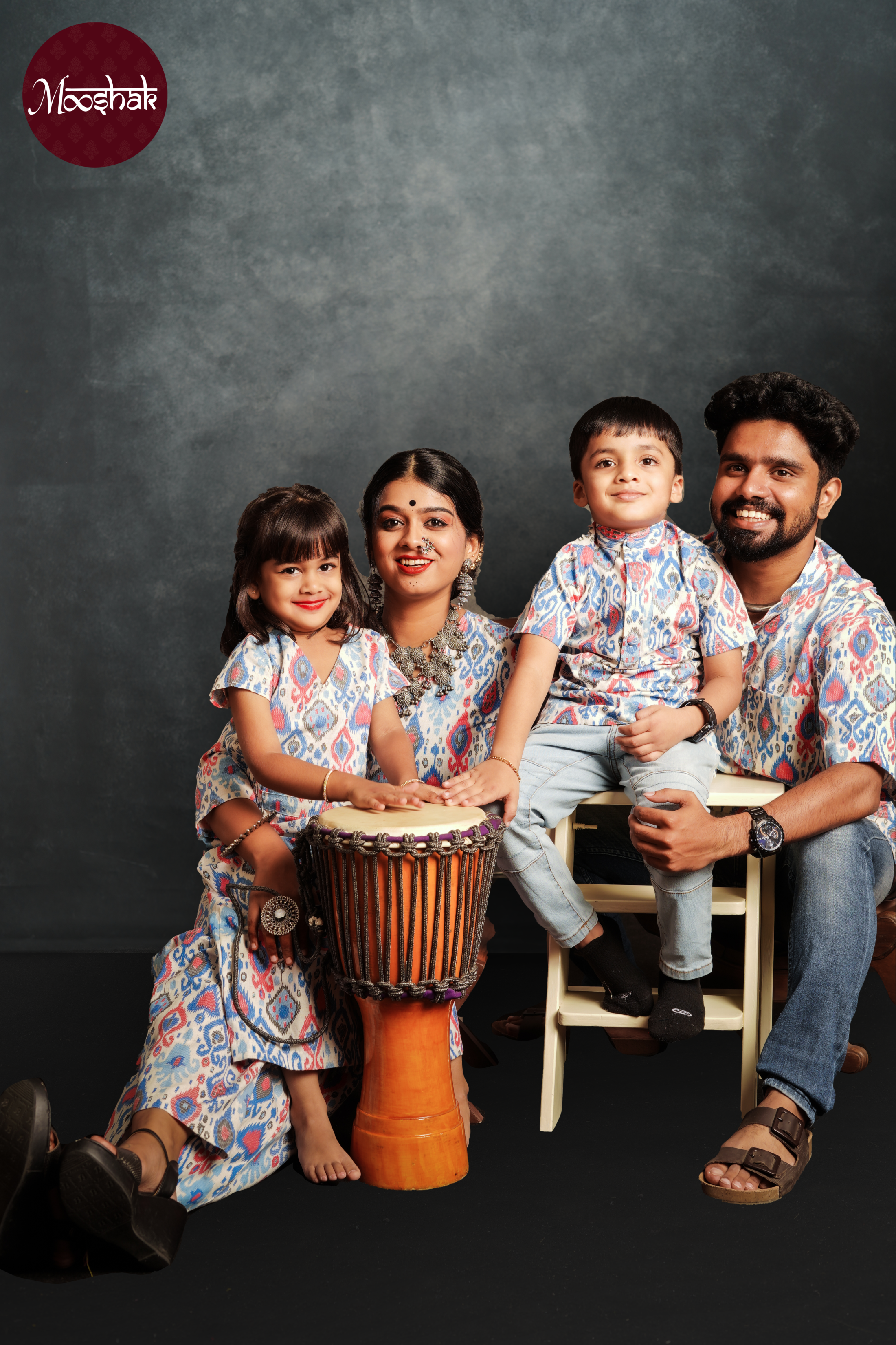Pioneer - Kurta in Blue-Pink Patola print