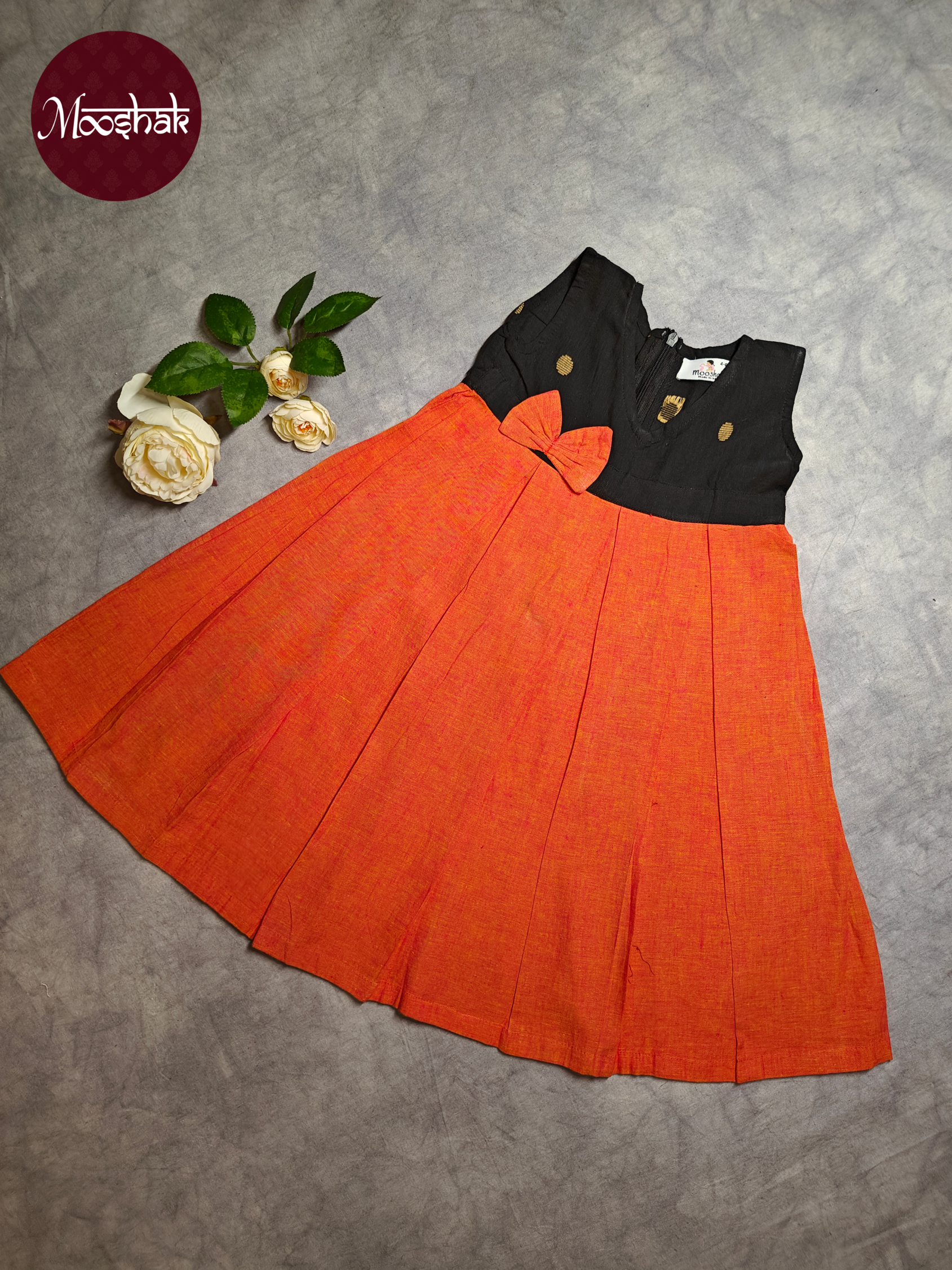 Bommai - Frock in Black and Orange