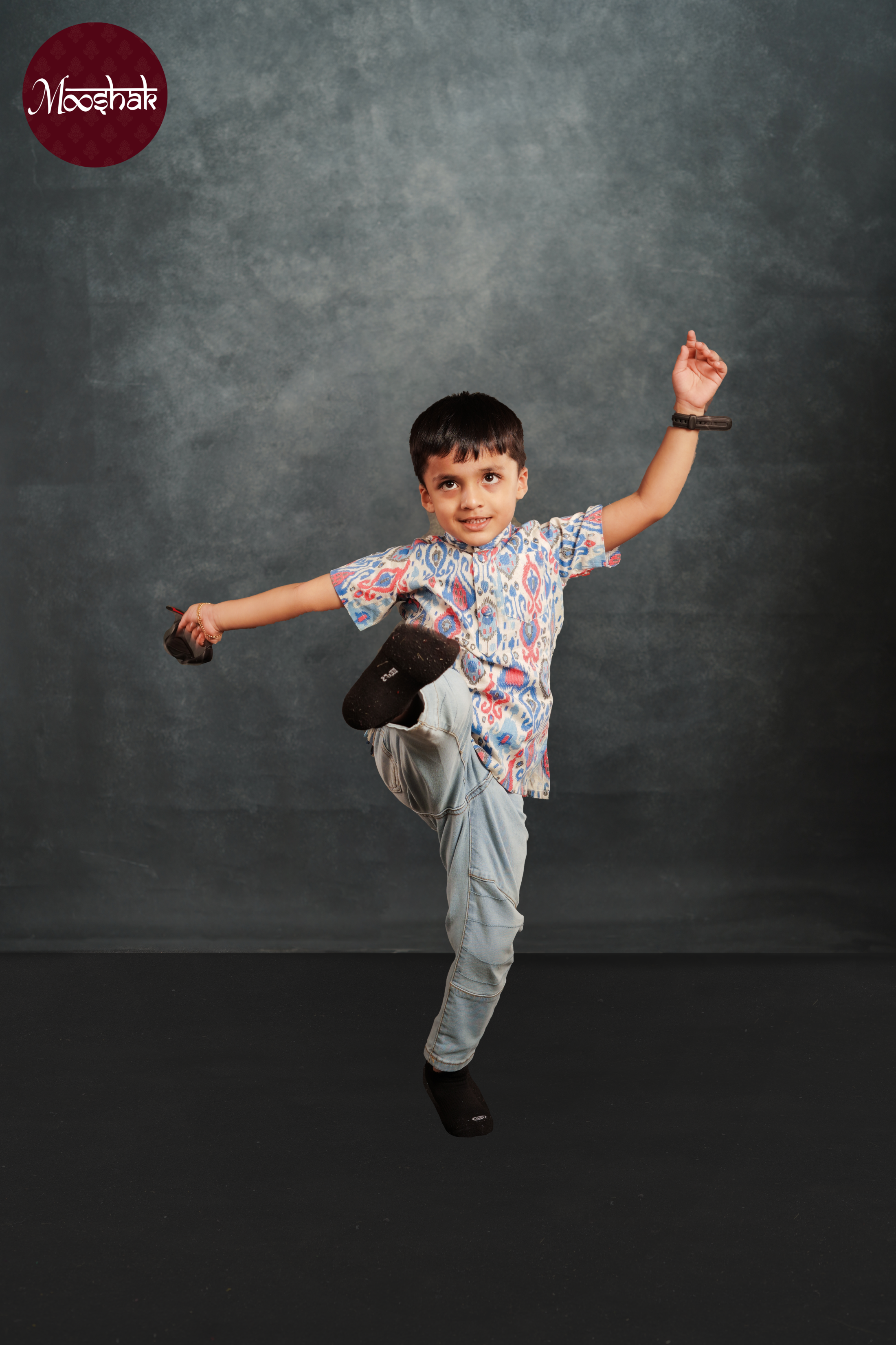 Pioneer - Kurta in Blue-Pink Patola print