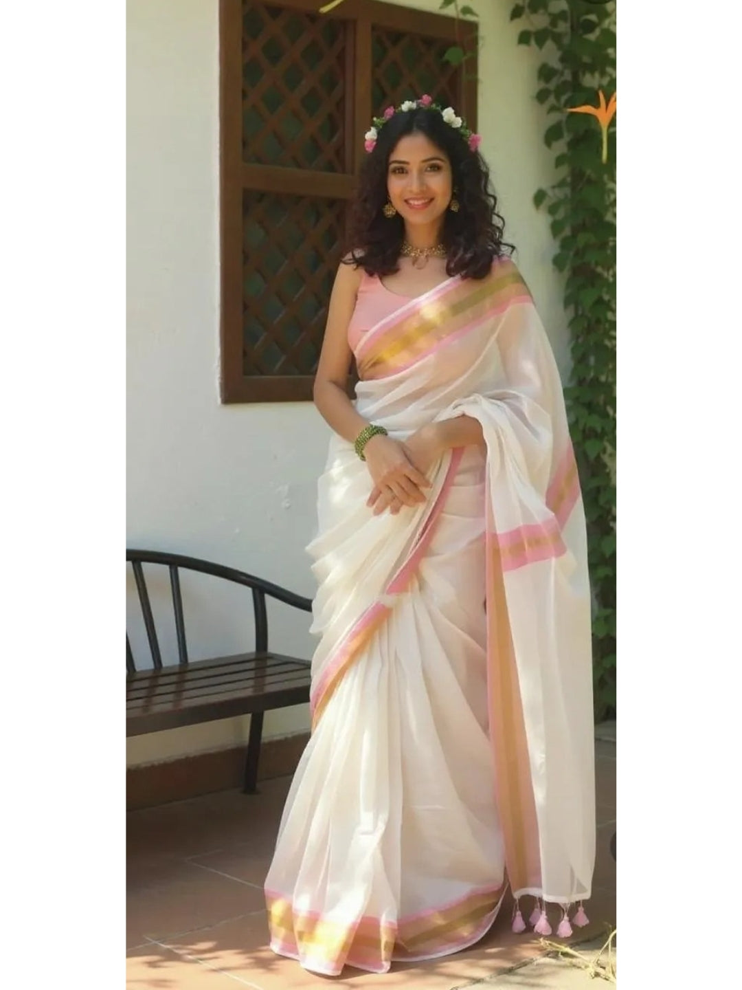 Aanchal - 1 minute Ready-to-wear saree in White with pink border in Mul cotton