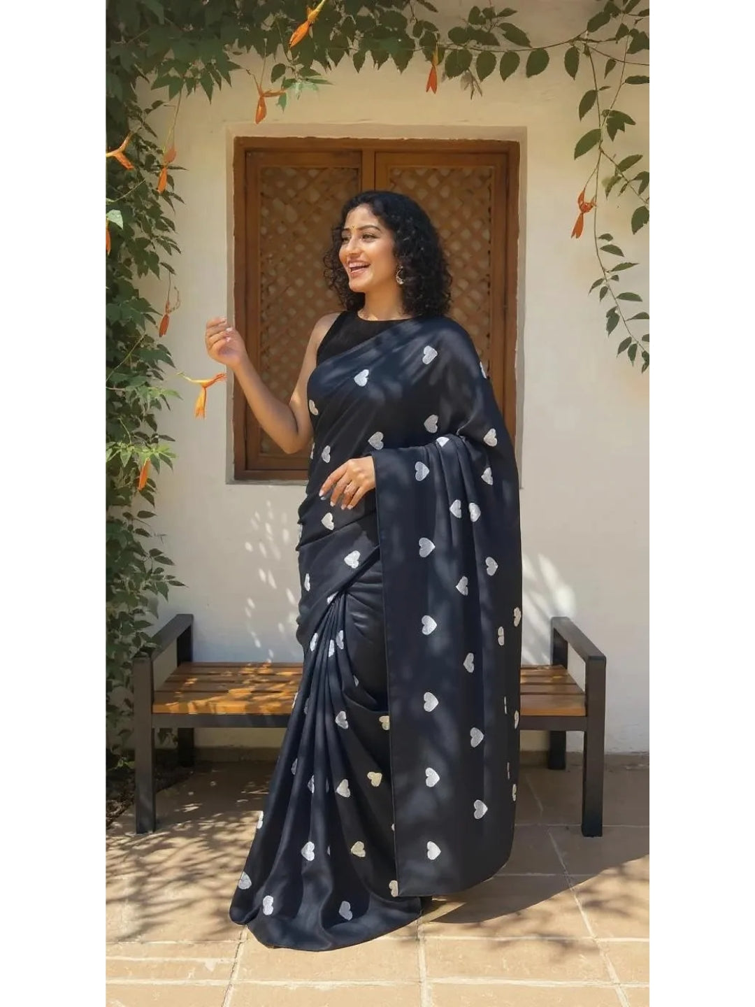 Aanchal - 1 minute Ready-to-wear saree in Black heart in Khadi