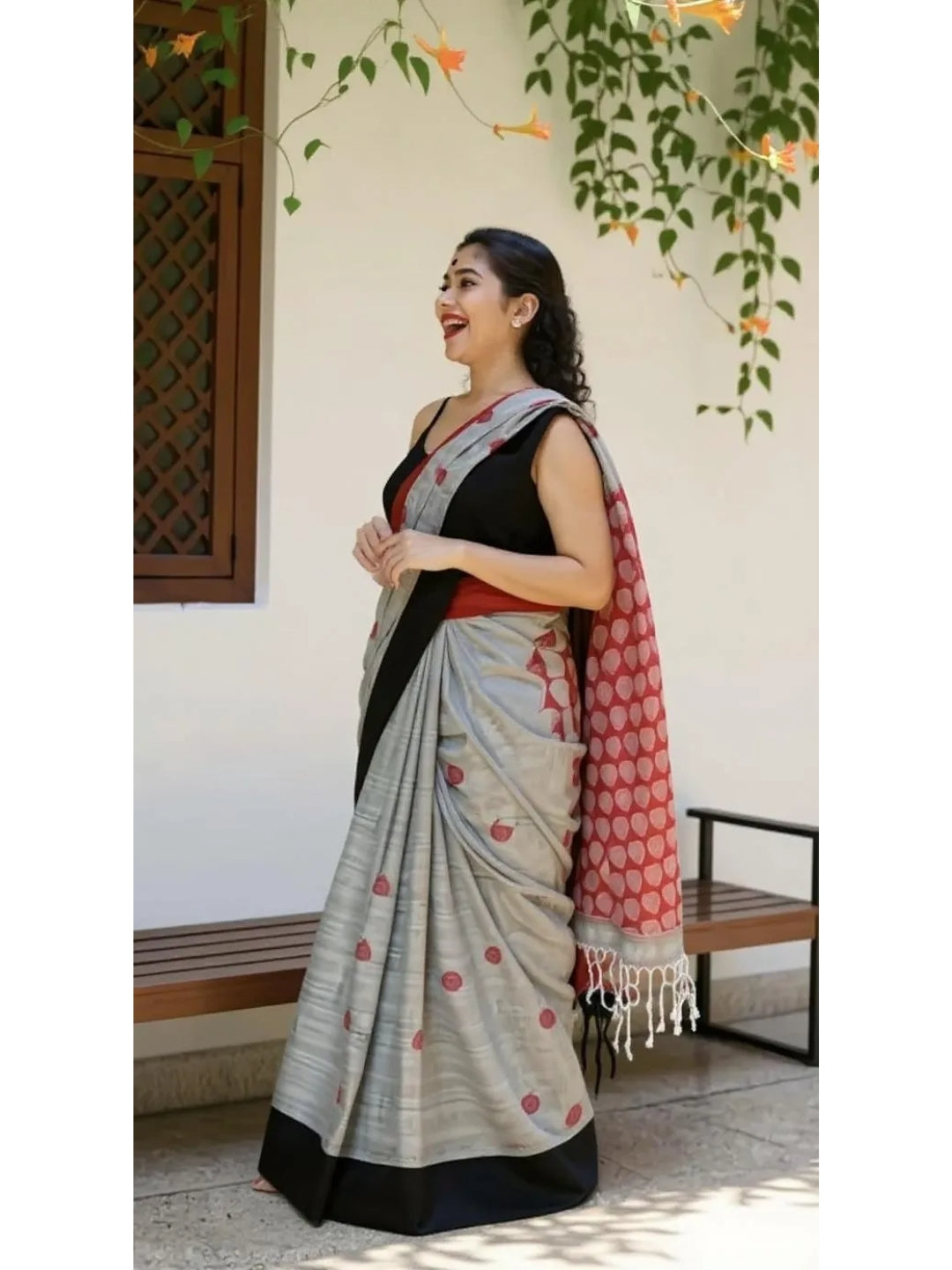 Aanchal - 1 minute Ready-to-wear saree in Grey in Handloom Masrize Cotton