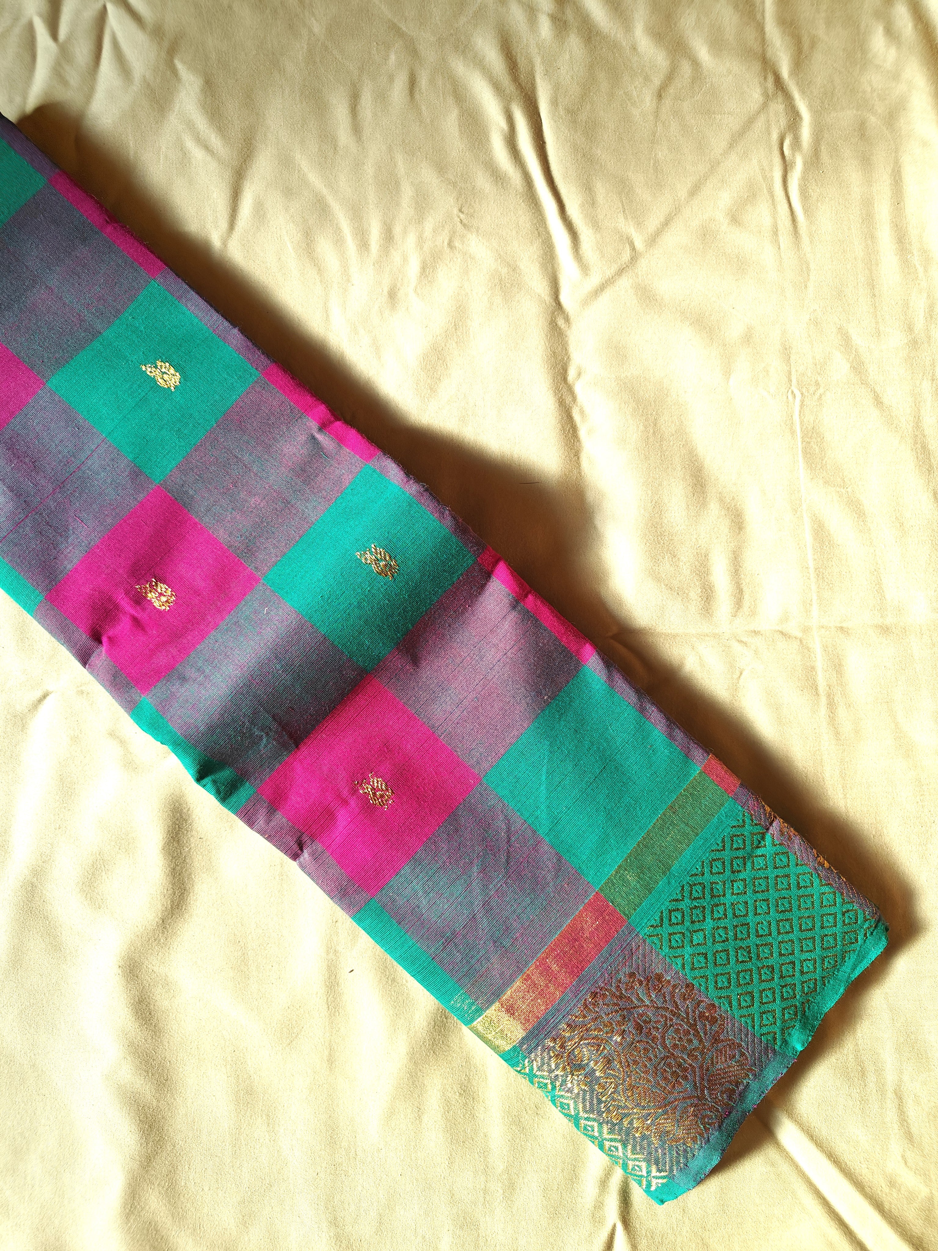 Kattam- Saree (Unstitched) in Chettinad cotton in Teal and Pink checks