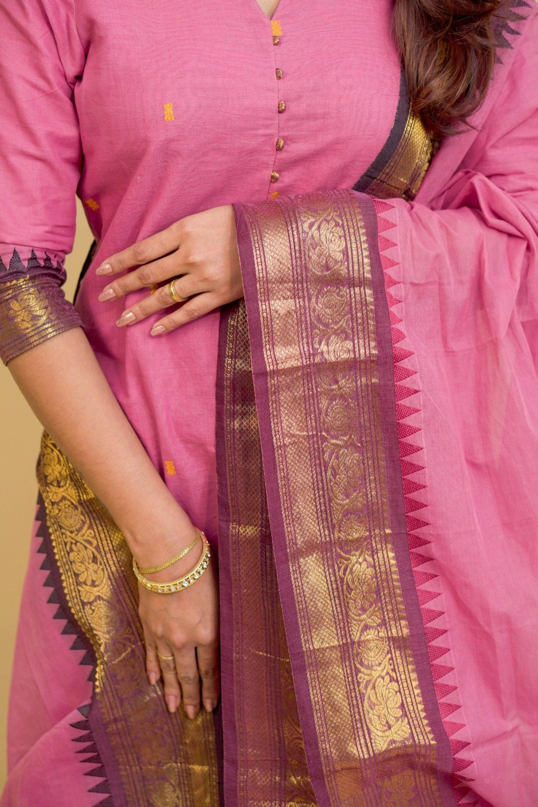 Geet - Kurti with dupatta in pure kanchi cotton in Onion pink color