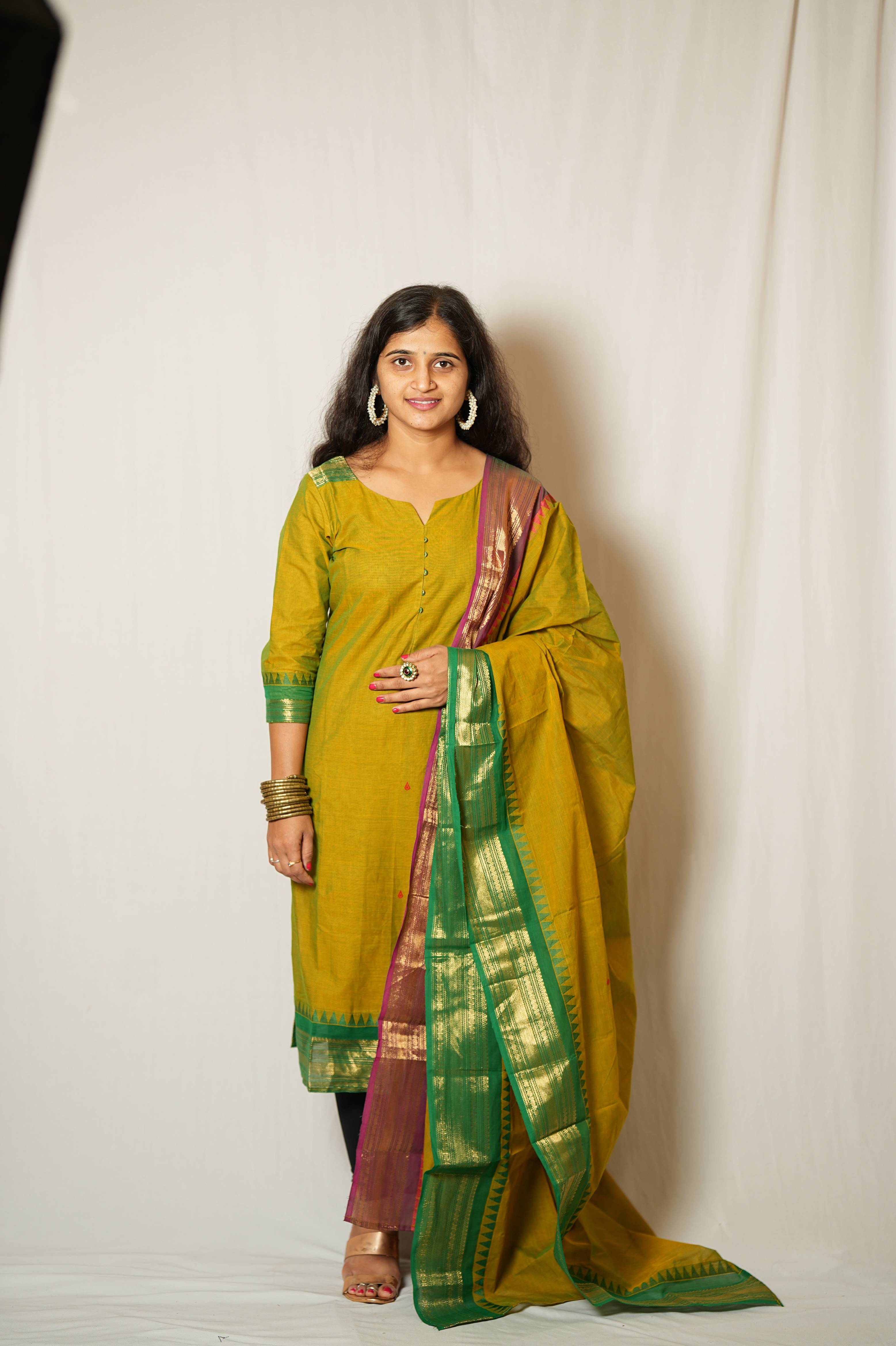 Geet - Kurti with dupatta in pure kanchi cotton in mehndi color