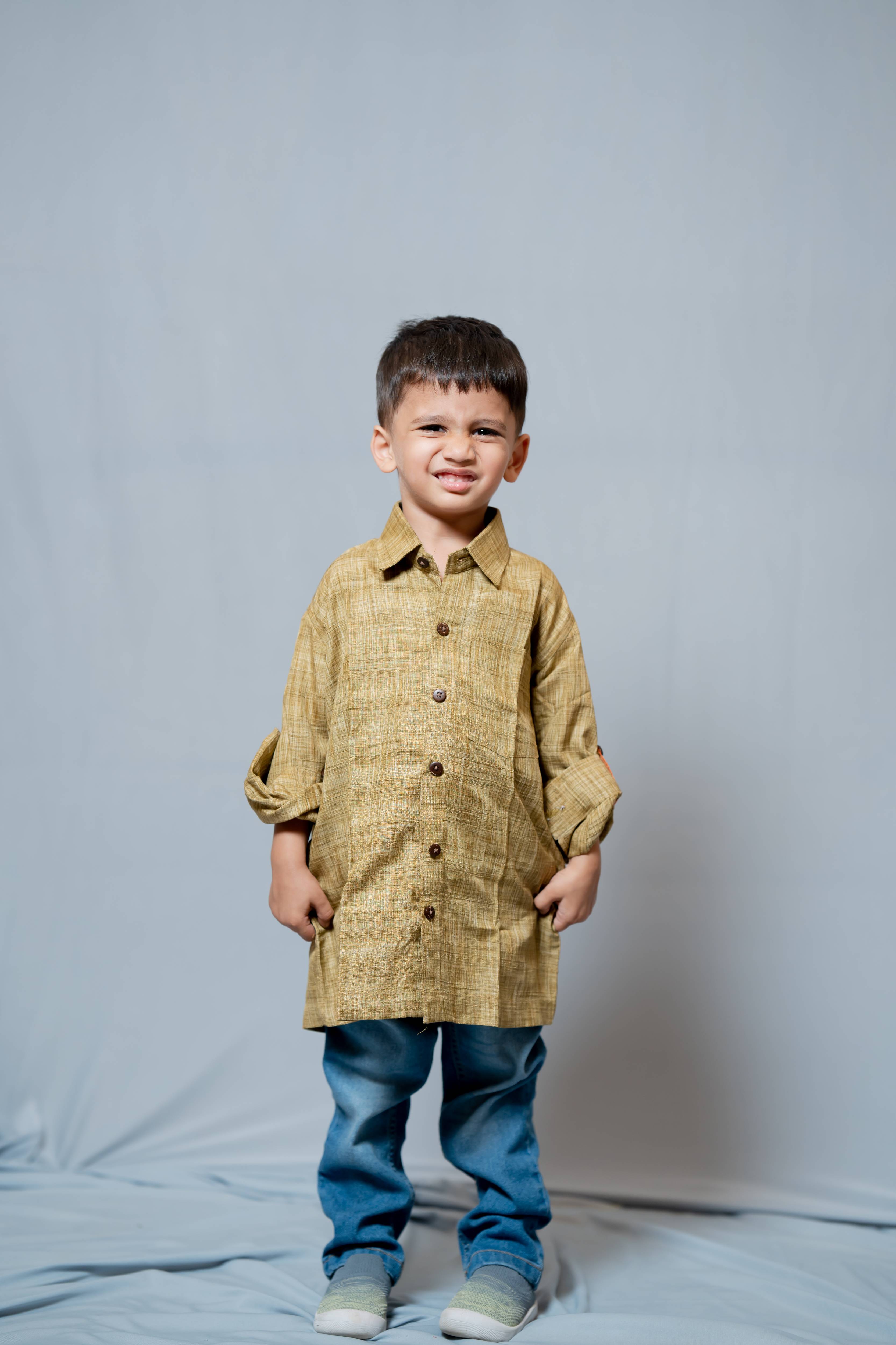 Terra - Roll-up sleeve collared shirts in Olive co-jute