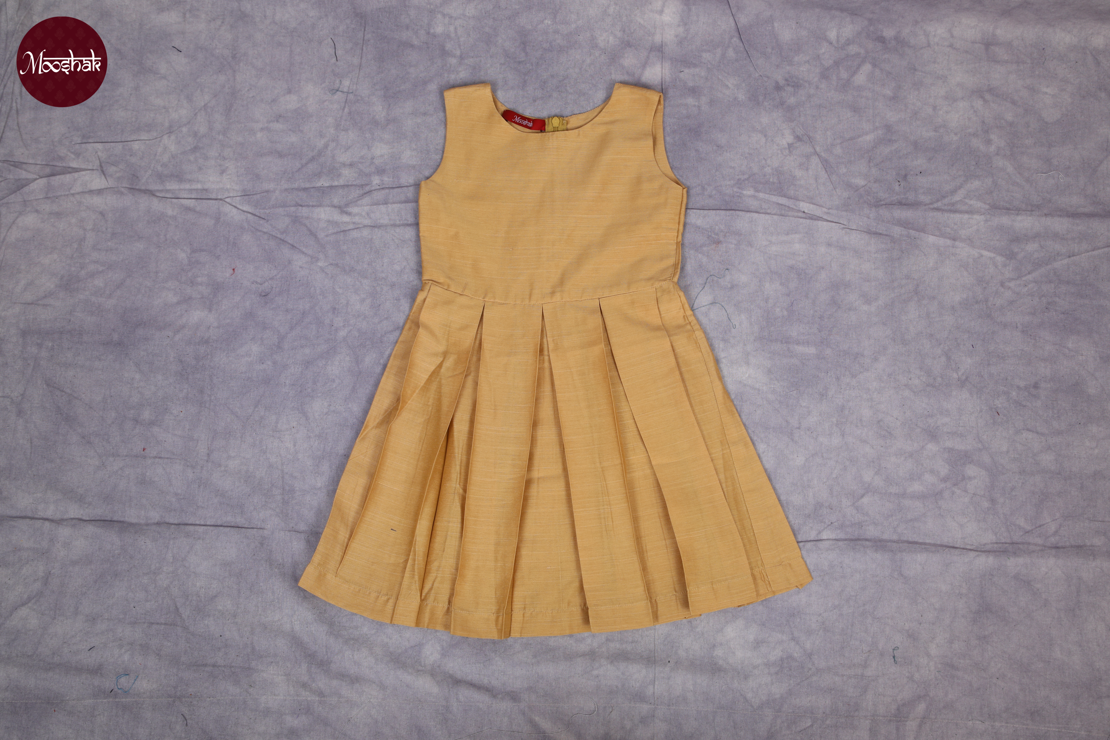 Mishri - Frock in Gold silk cotton