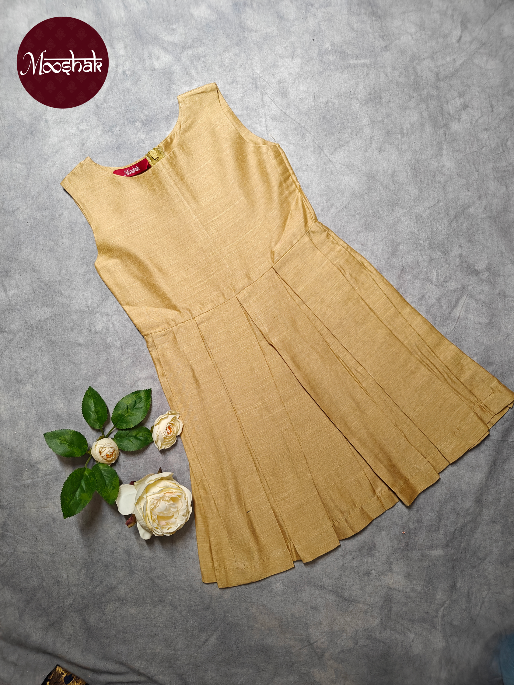 Mishri - Frock in Gold silk cotton