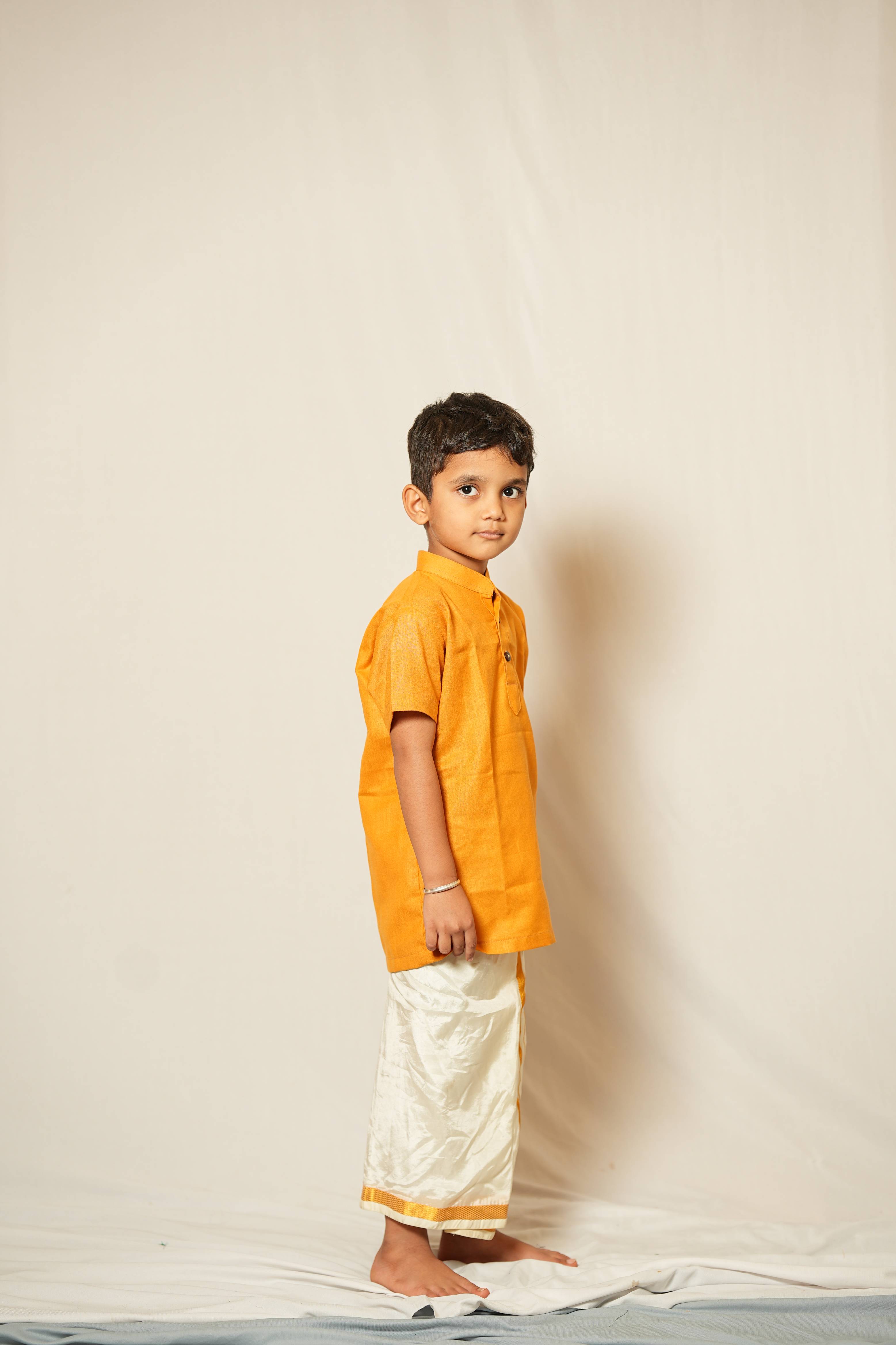 Prithvi - Classic Short Kurta in mustrad cotton fabric