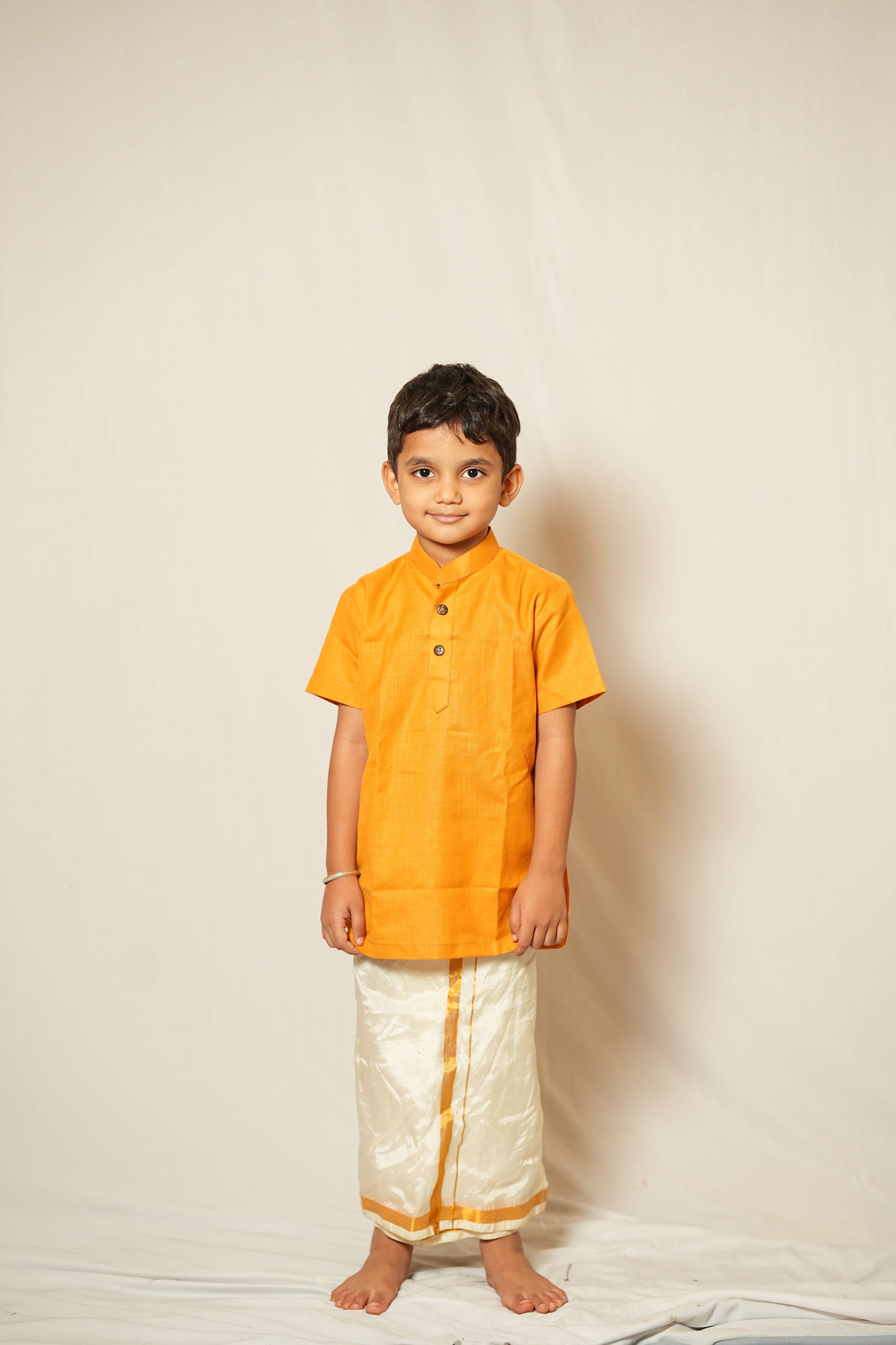 Prithvi - Classic Short Kurta in mustrad cotton fabric