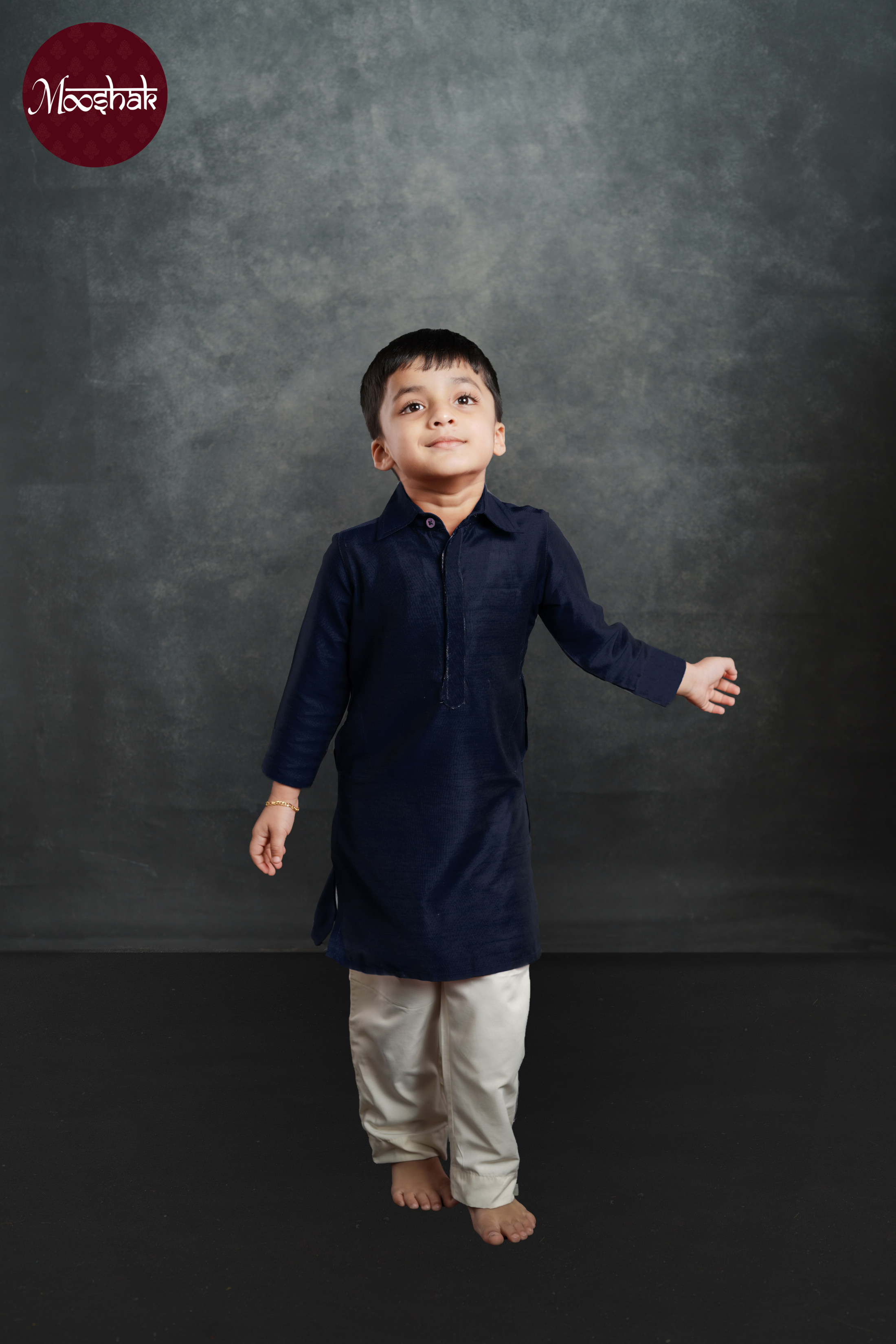 Raahi - Kurta in Blue silk cotton