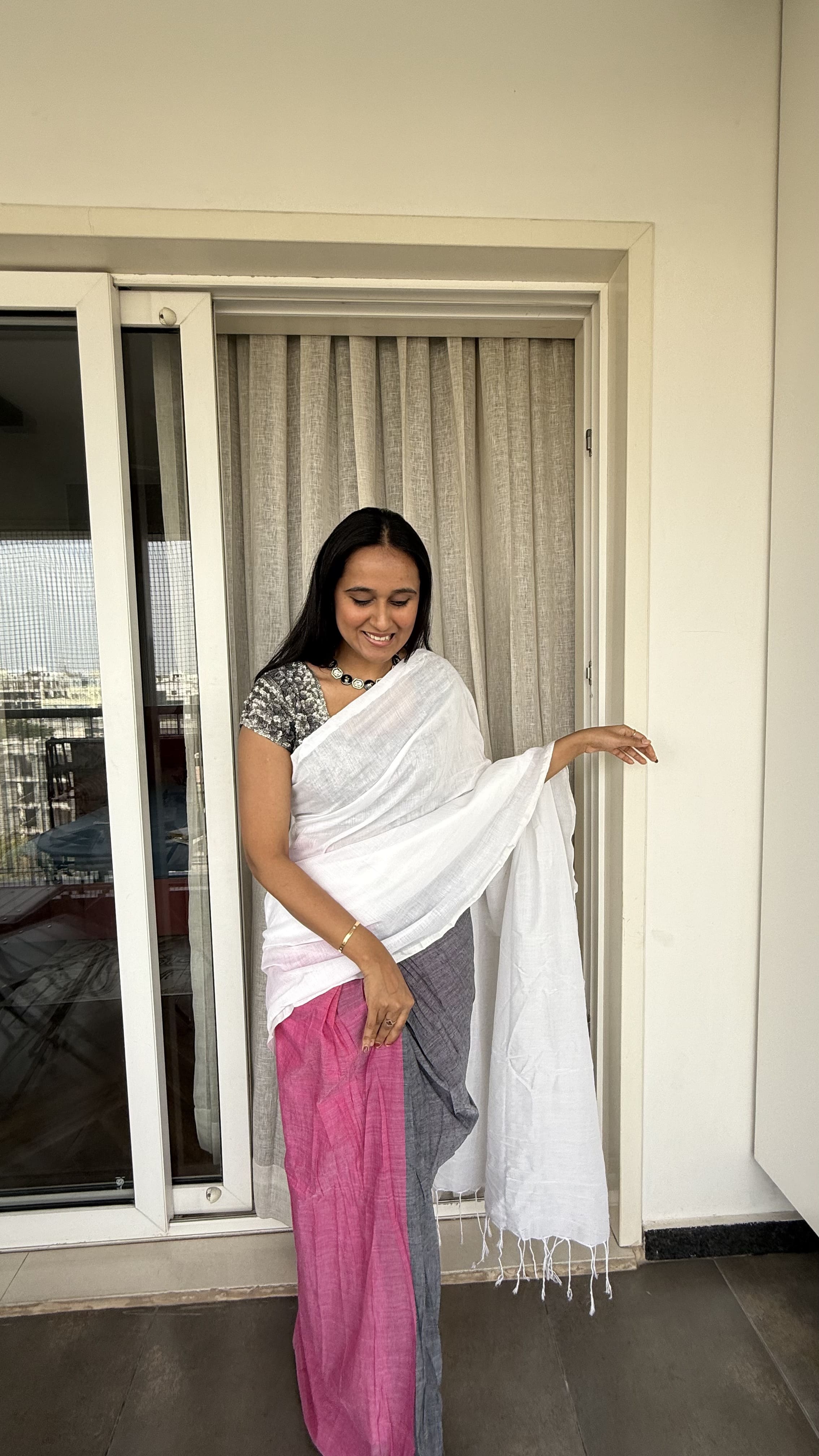 Aanchal - 1 minute Ready-to-wear saree in White in Khadi fabric