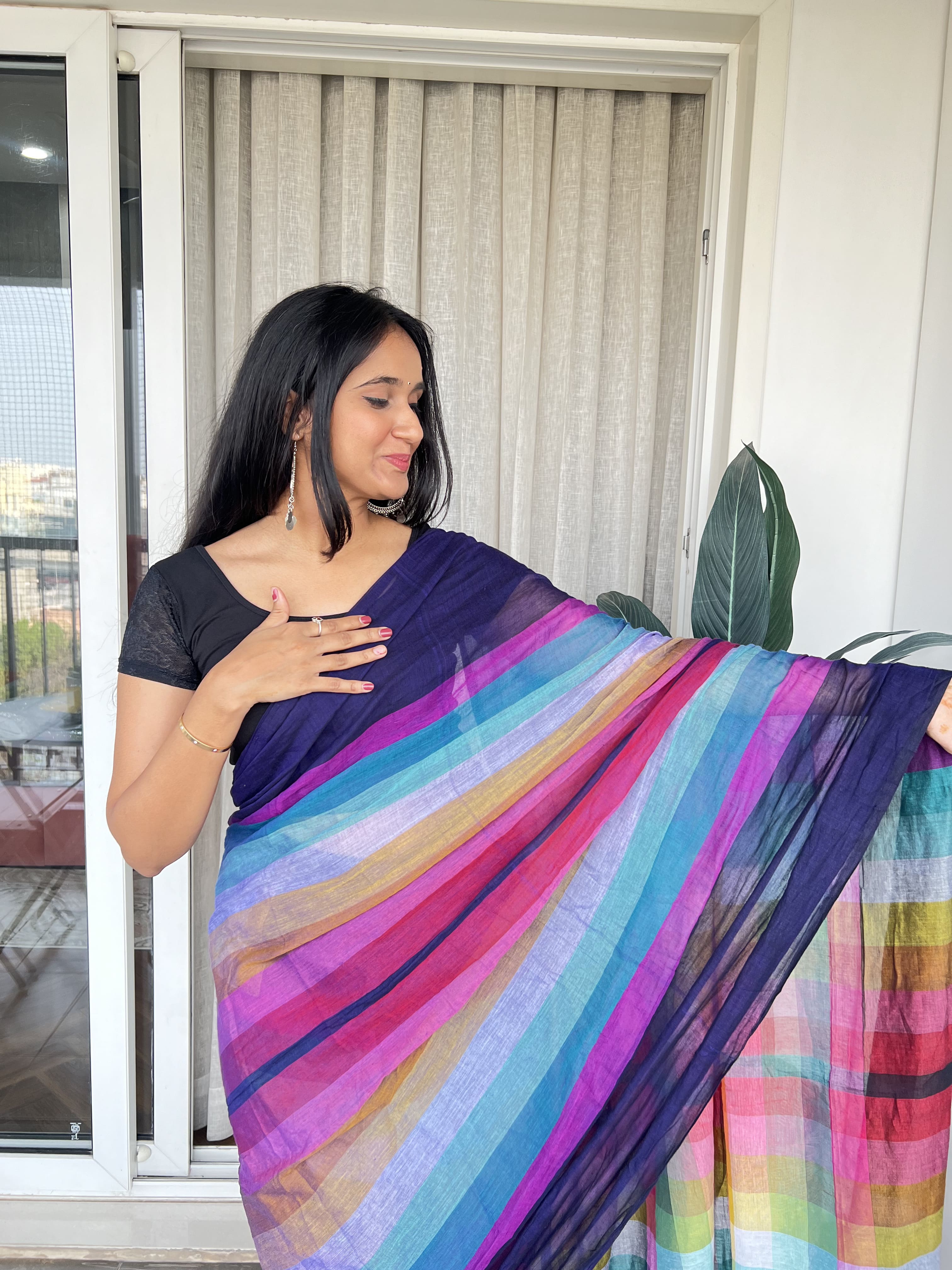 Aanchal - Saree (Unstitched) in Blue with multicolor in Mul cotton fabric
