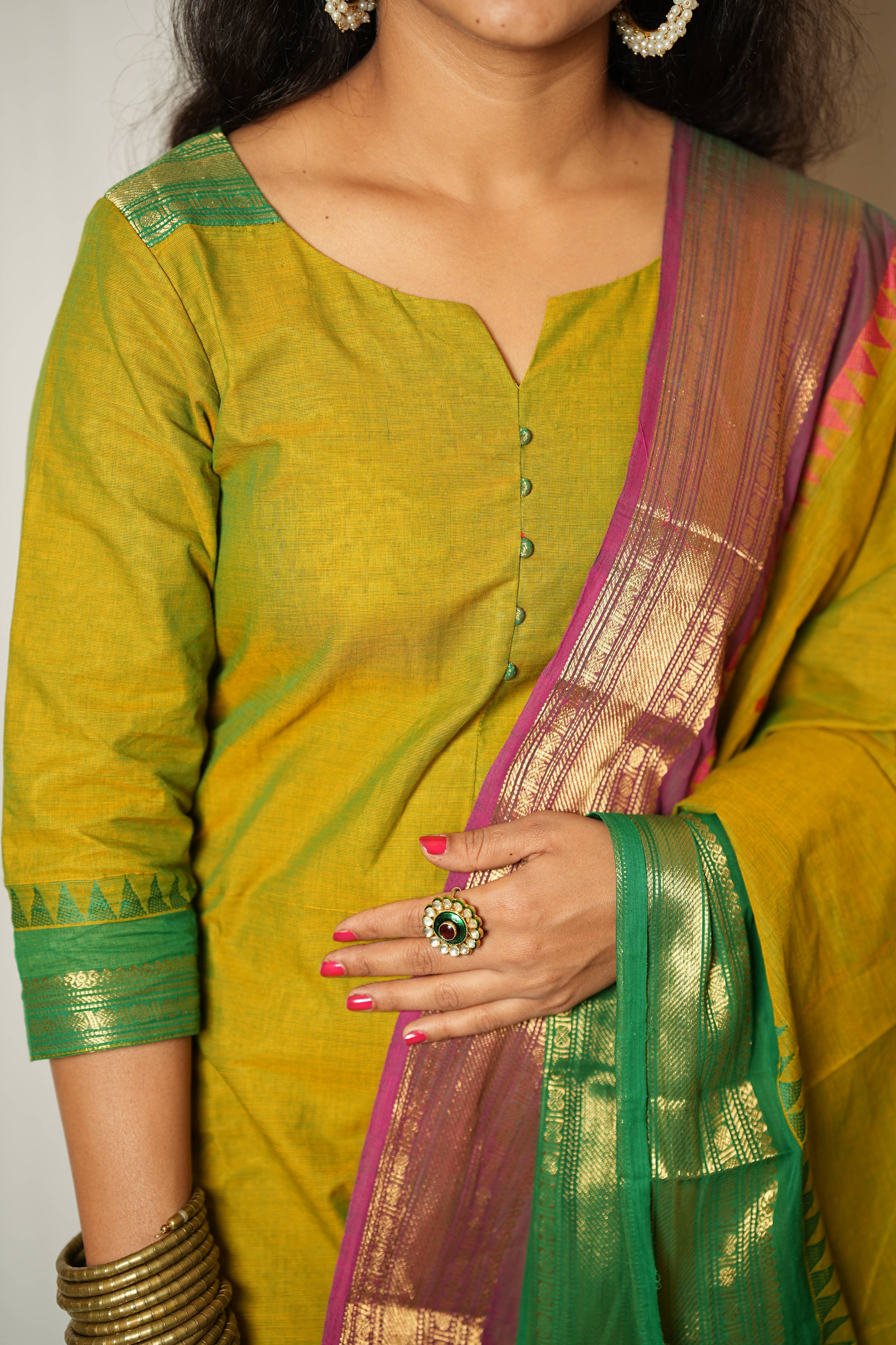 Geet - Kurti with dupatta in pure kanchi cotton in mehndi color